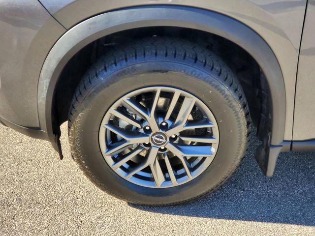 used 2022 Nissan Rogue car, priced at $17,488