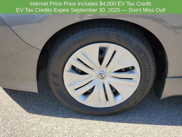 used 2023 Nissan Leaf car, priced at $14,989