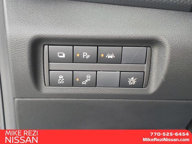 new 2025 Nissan Kicks car, priced at $21,989