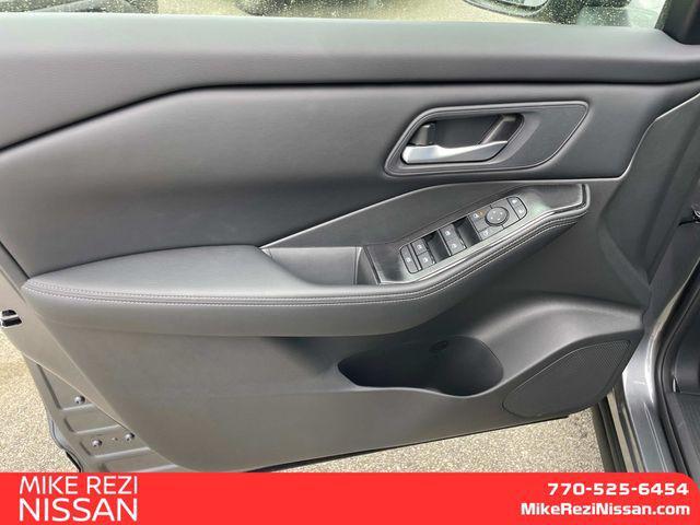 new 2025 Nissan Rogue car, priced at $30,256