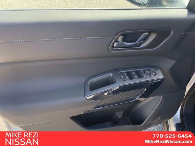 new 2025 Nissan Pathfinder car, priced at $40,034