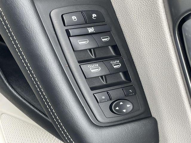 used 2024 Chrysler Pacifica car, priced at $32,989