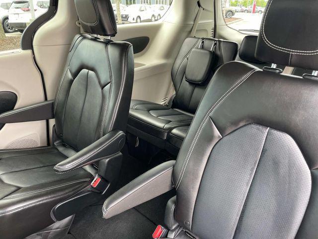 used 2024 Chrysler Pacifica car, priced at $32,989