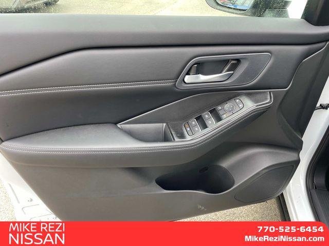 new 2025 Nissan Rogue car, priced at $34,433