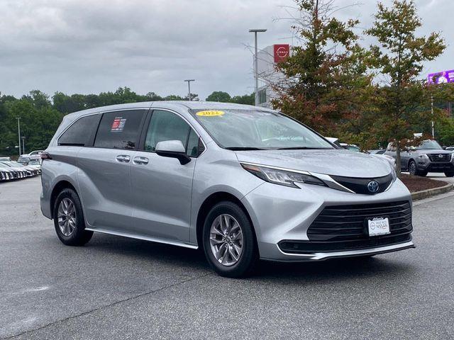 used 2022 Toyota Sienna car, priced at $35,093