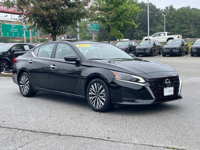 used 2024 Nissan Altima car, priced at $21,989