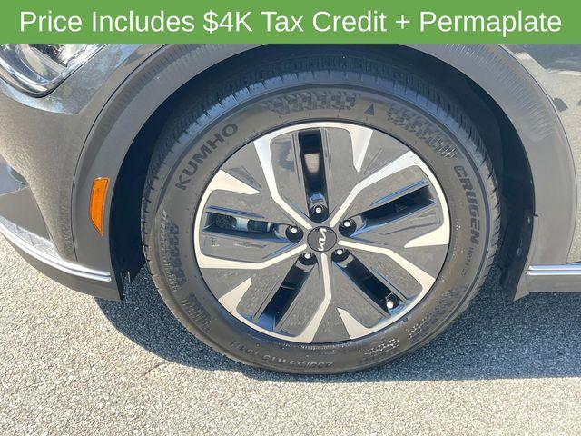 used 2022 Kia EV6 car, priced at $23,989