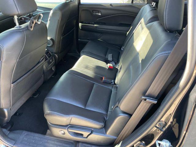 used 2022 Honda Pilot car, priced at $32,163