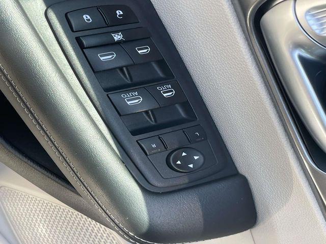 used 2023 Chrysler Pacifica car, priced at $21,989
