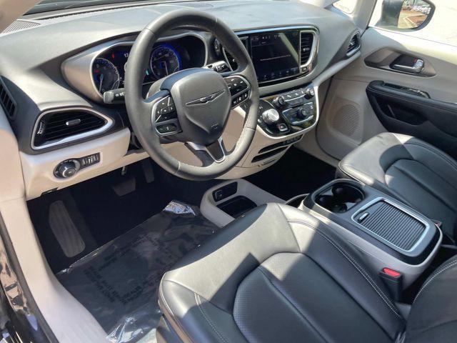 used 2023 Chrysler Pacifica car, priced at $21,989