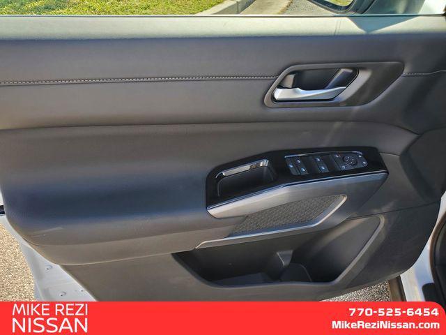 new 2025 Nissan Pathfinder car, priced at $47,580