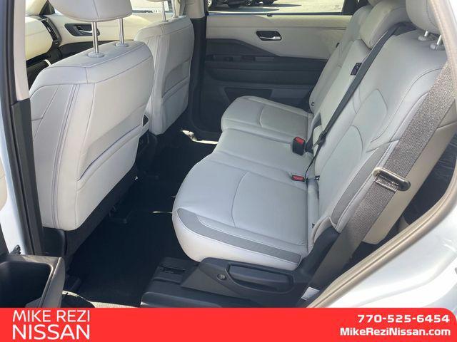 new 2025 Nissan Pathfinder car, priced at $33,615