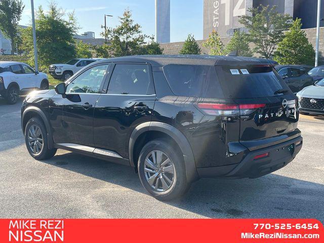 new 2025 Nissan Pathfinder car, priced at $38,360