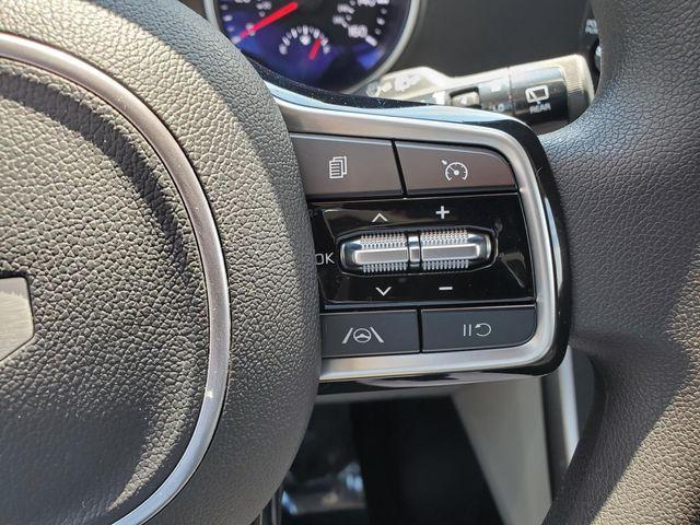 used 2023 Kia Carnival car, priced at $26,889