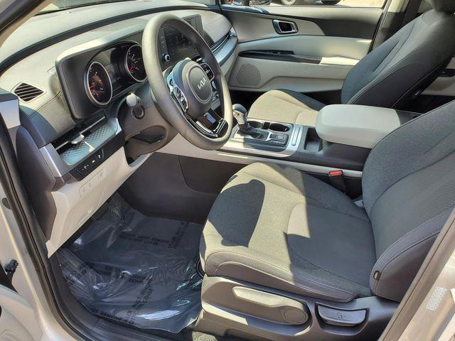 used 2023 Kia Carnival car, priced at $26,889