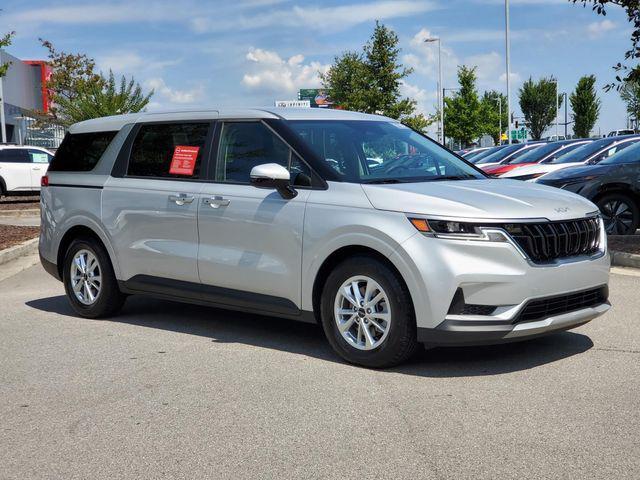 used 2023 Kia Carnival car, priced at $26,889
