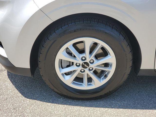 used 2023 Kia Carnival car, priced at $26,889
