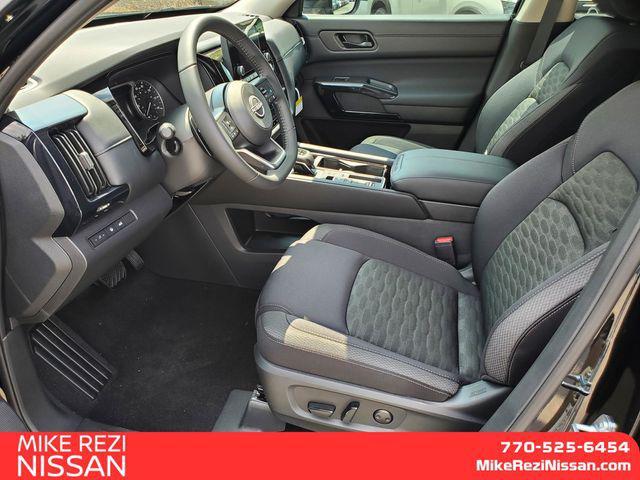 new 2025 Nissan Pathfinder car, priced at $33,191