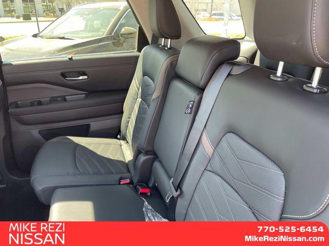 new 2025 Nissan Pathfinder car, priced at $46,627