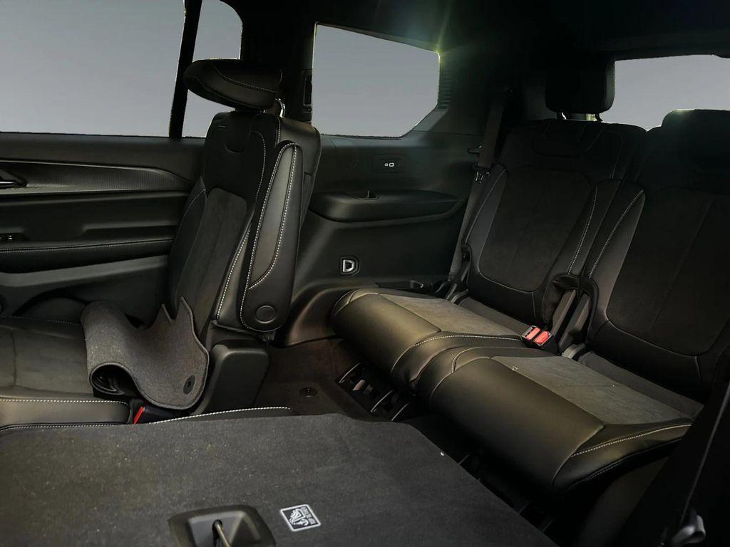 new 2025 Jeep Grand Cherokee L car, priced at $48,230