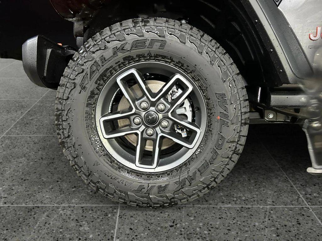 new 2025 Jeep Gladiator car, priced at $56,880