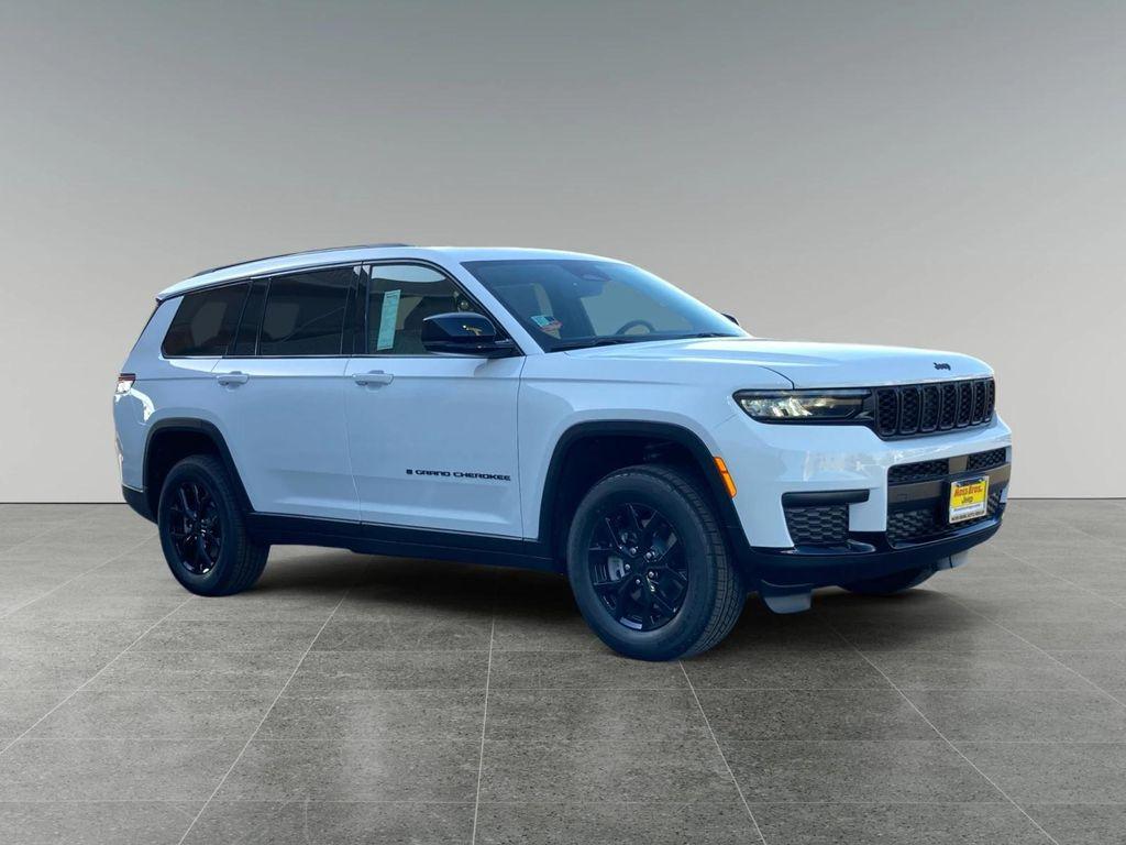 new 2025 Jeep Grand Cherokee L car, priced at $48,135