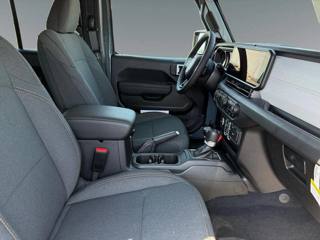 new 2025 Jeep Wrangler car, priced at $51,665