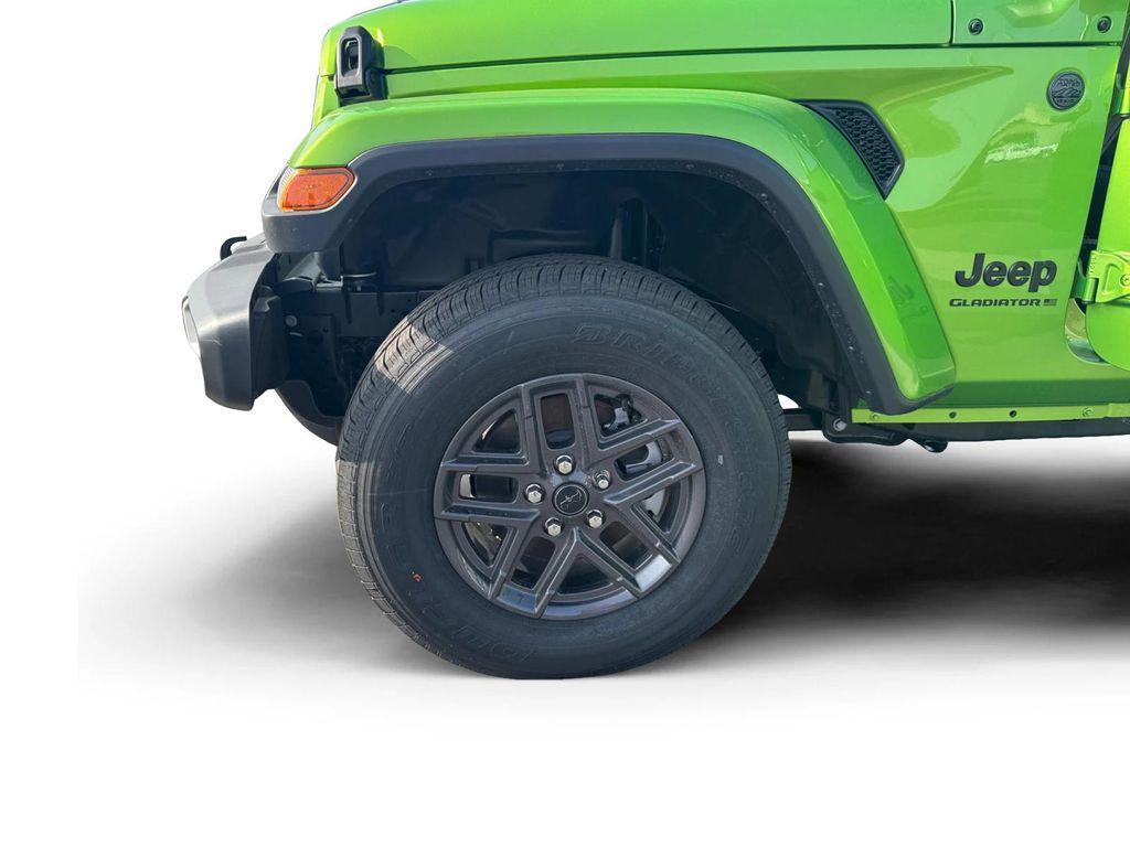 new 2025 Jeep Gladiator car, priced at $46,940