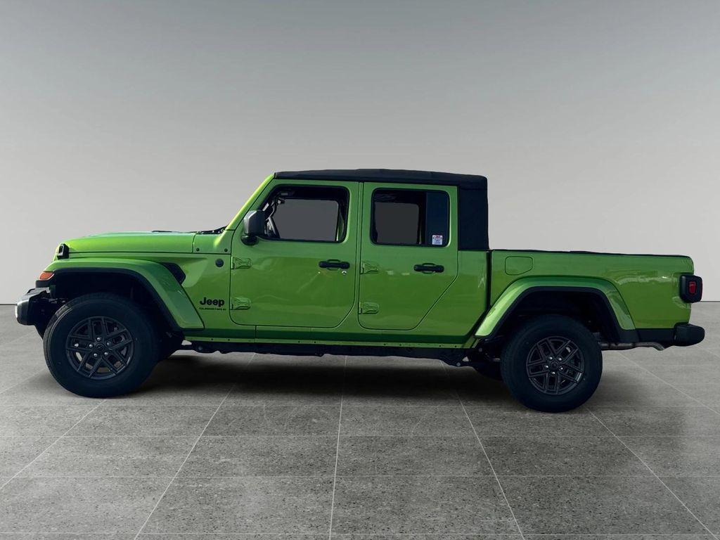 new 2025 Jeep Gladiator car, priced at $46,940
