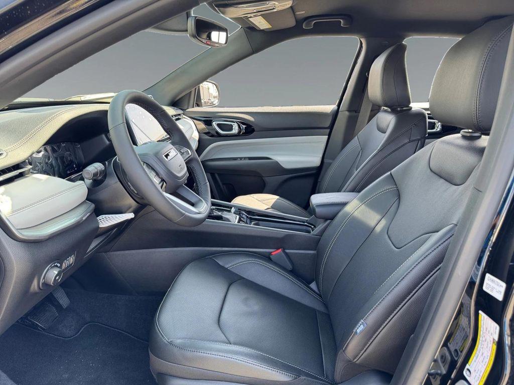 new 2025 Jeep Compass car, priced at $38,110