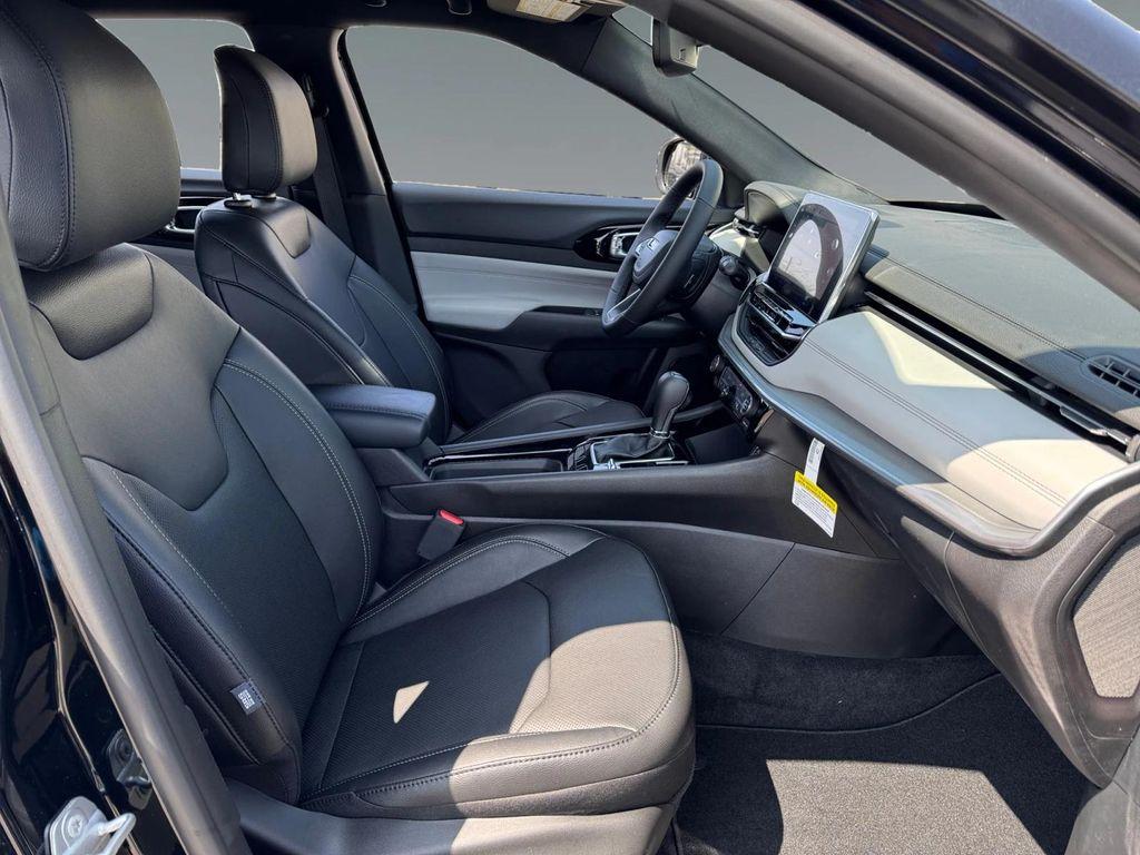 new 2025 Jeep Compass car, priced at $38,110