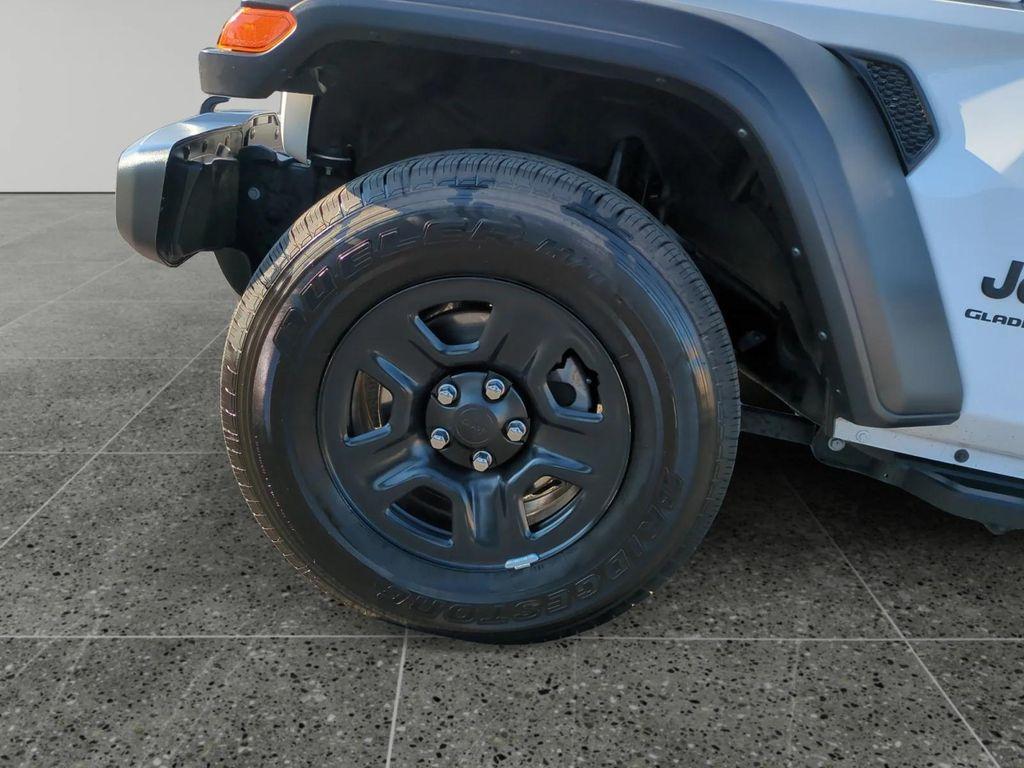 used 2023 Jeep Gladiator car