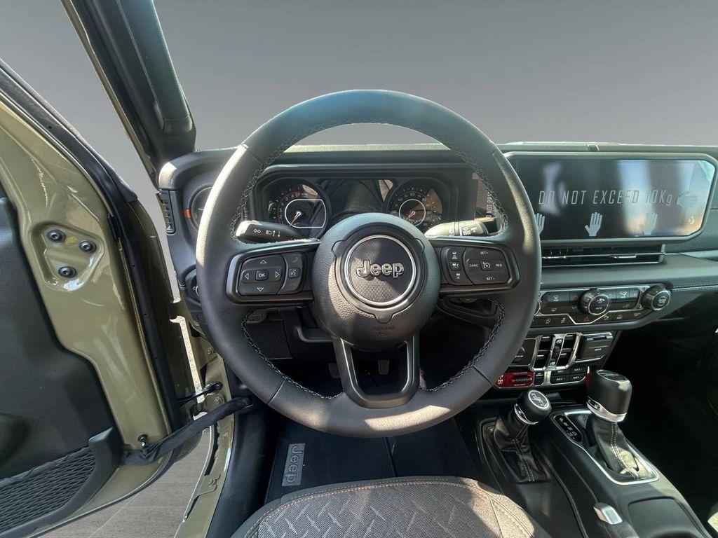 new 2025 Jeep Gladiator car, priced at $59,575