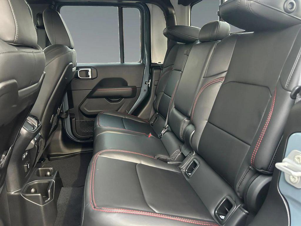 new 2025 Jeep Gladiator car, priced at $61,420