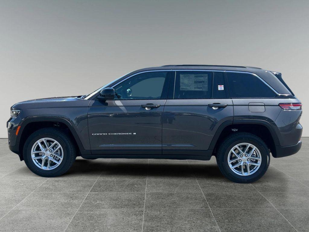 new 2025 Jeep Grand Cherokee car, priced at $42,375