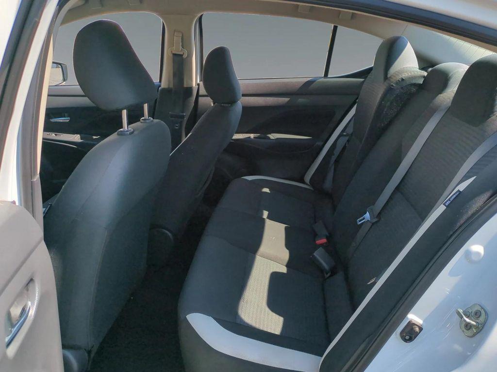 used 2021 Nissan Versa car