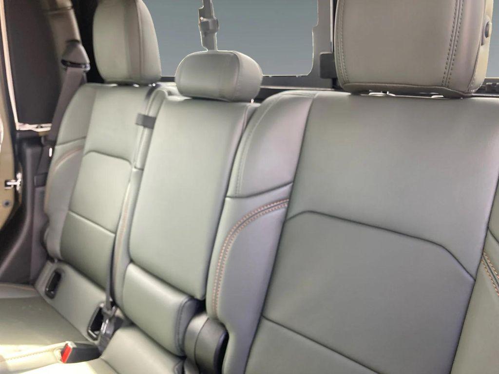 new 2025 Jeep Gladiator car, priced at $63,690
