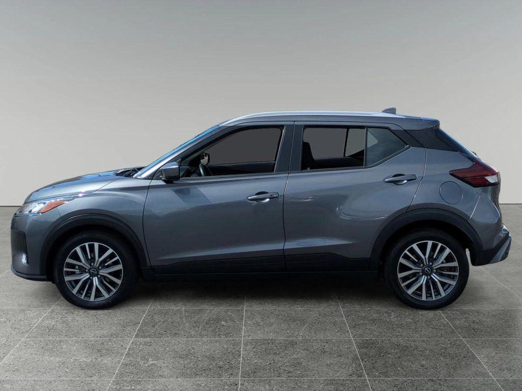 used 2024 Nissan Kicks car