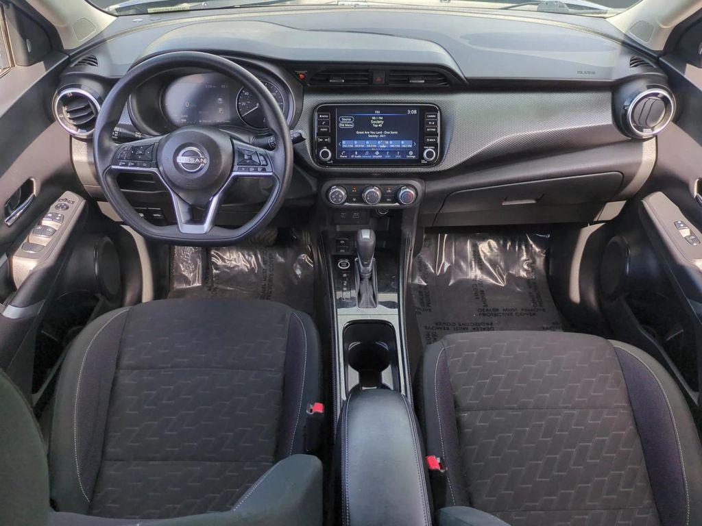 used 2024 Nissan Kicks car