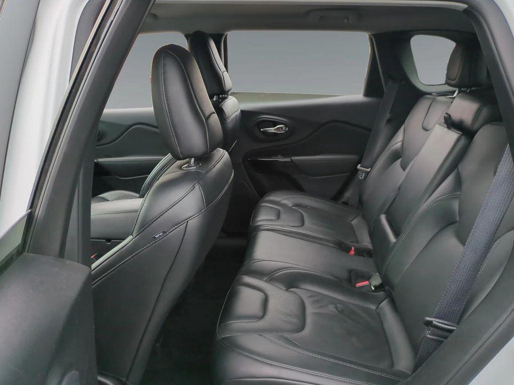 used 2023 Jeep Cherokee car, priced at $23,999