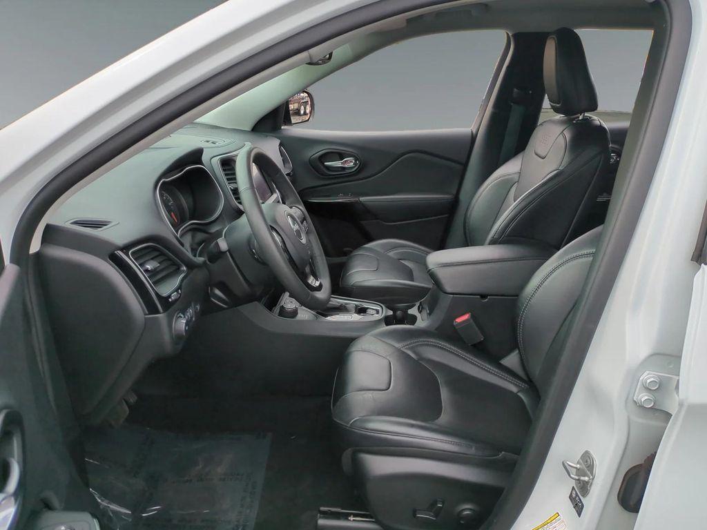 used 2023 Jeep Cherokee car, priced at $23,999