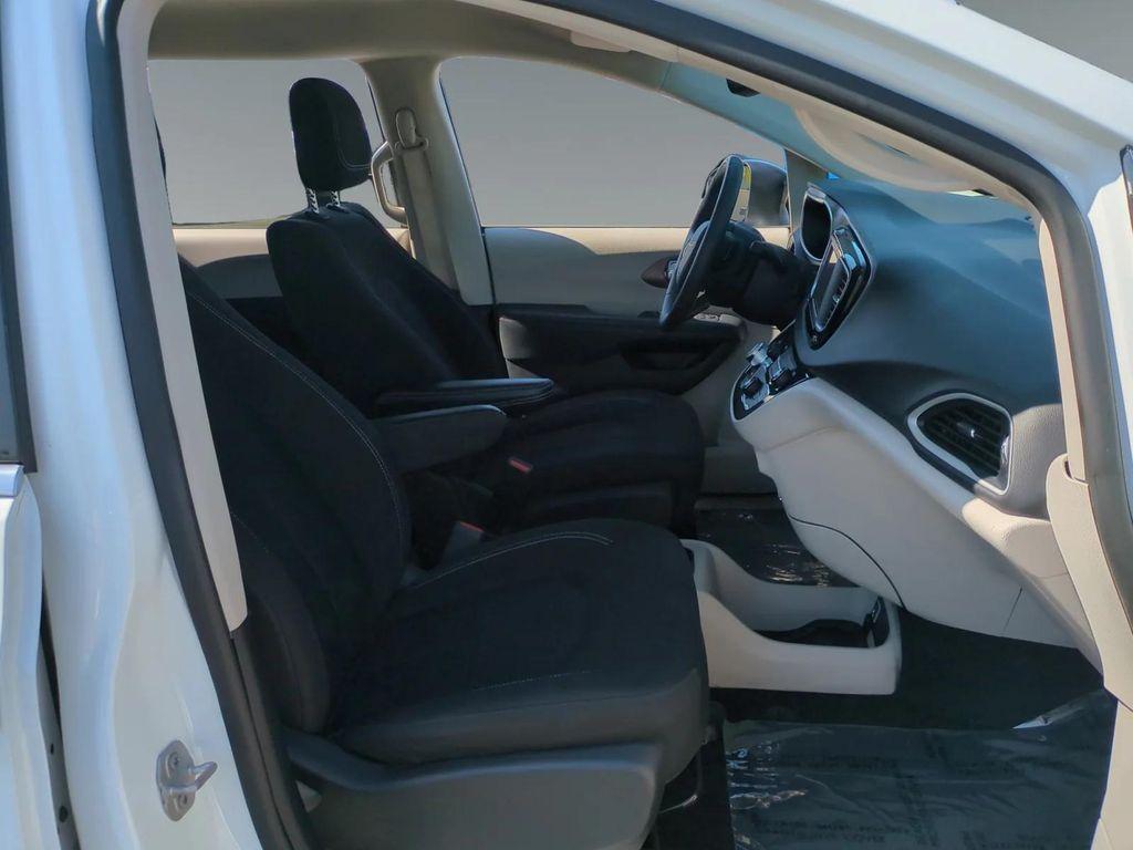 used 2024 Chrysler Voyager car