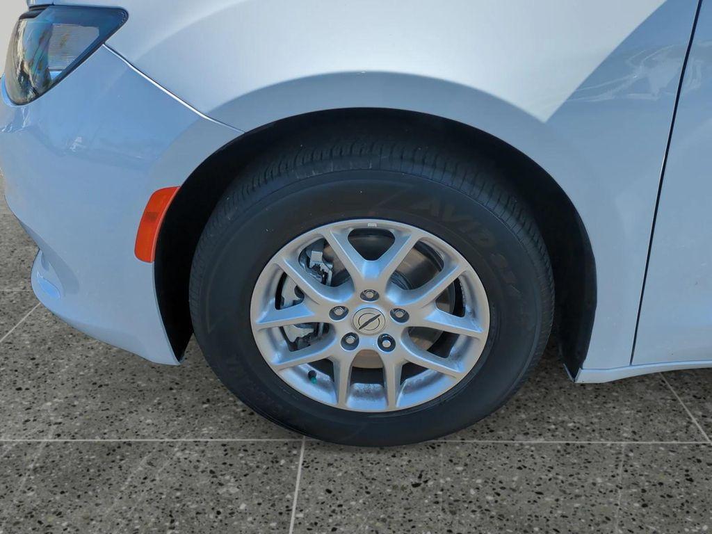 used 2024 Chrysler Voyager car