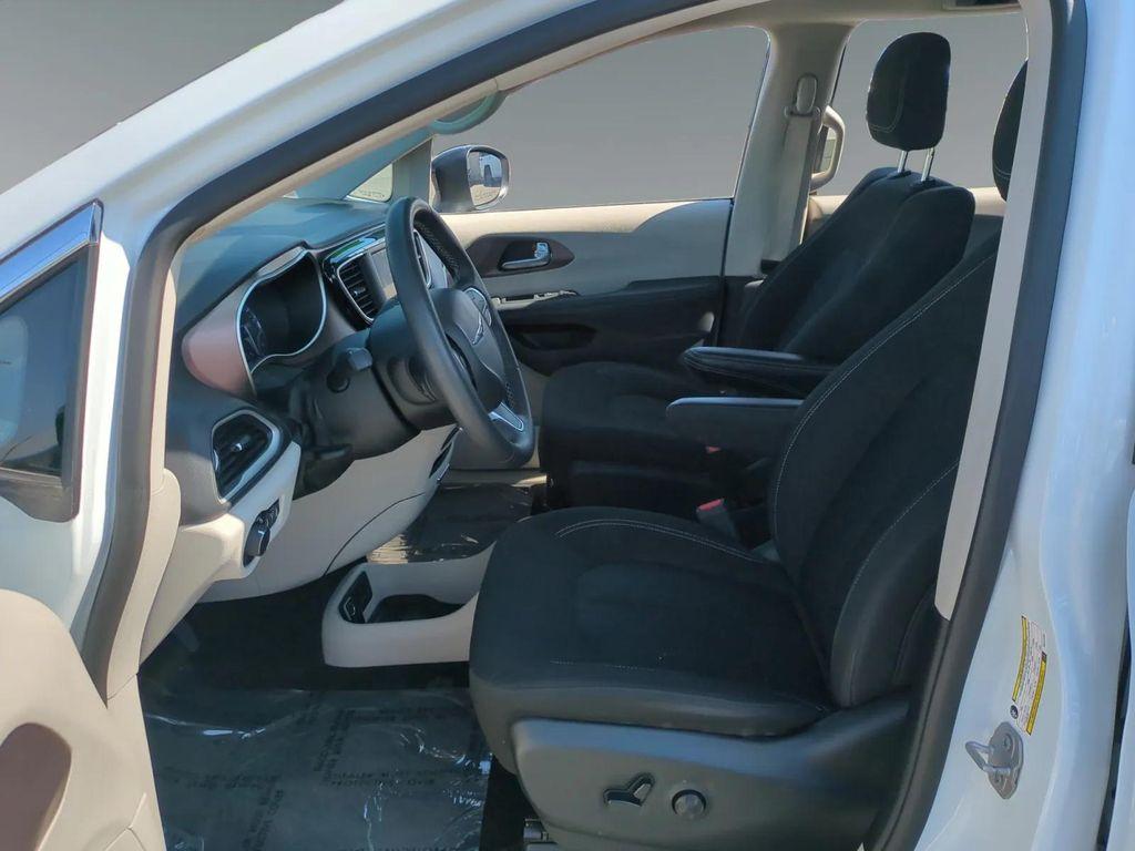 used 2024 Chrysler Voyager car