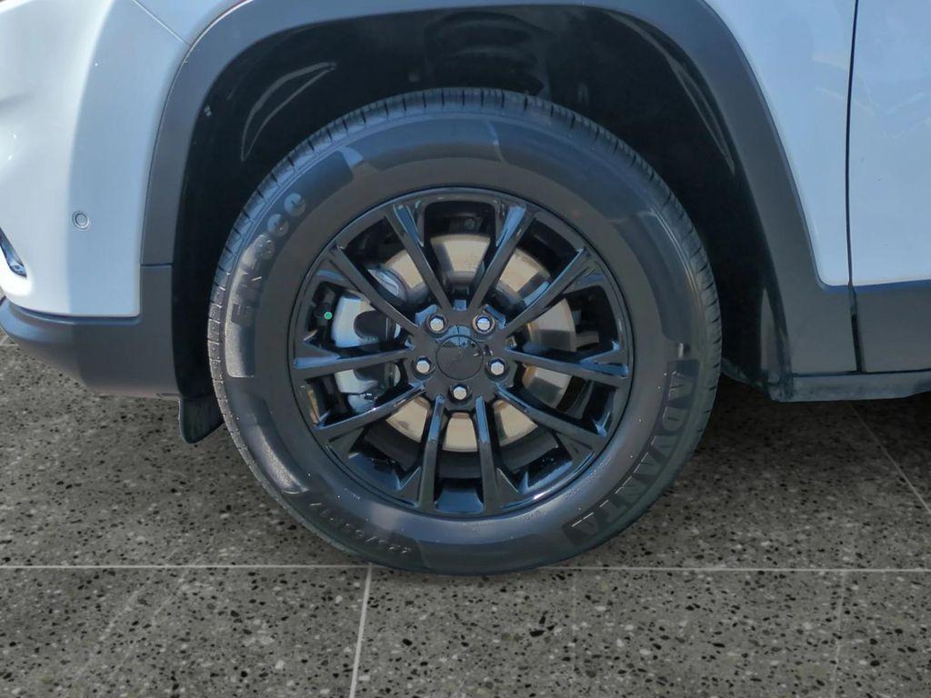 used 2023 Jeep Cherokee car