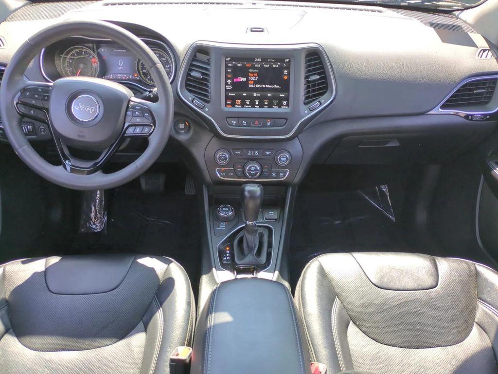 used 2023 Jeep Cherokee car