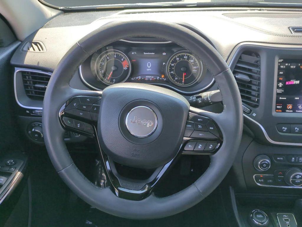 used 2023 Jeep Cherokee car