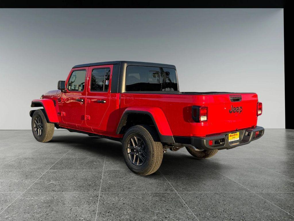 new 2025 Jeep Gladiator car, priced at $50,400
