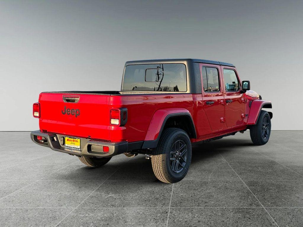 new 2025 Jeep Gladiator car, priced at $50,400