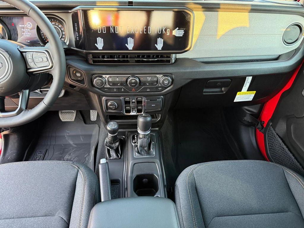 new 2025 Jeep Gladiator car, priced at $50,400